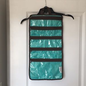 Thirty-One travel jewelry case
